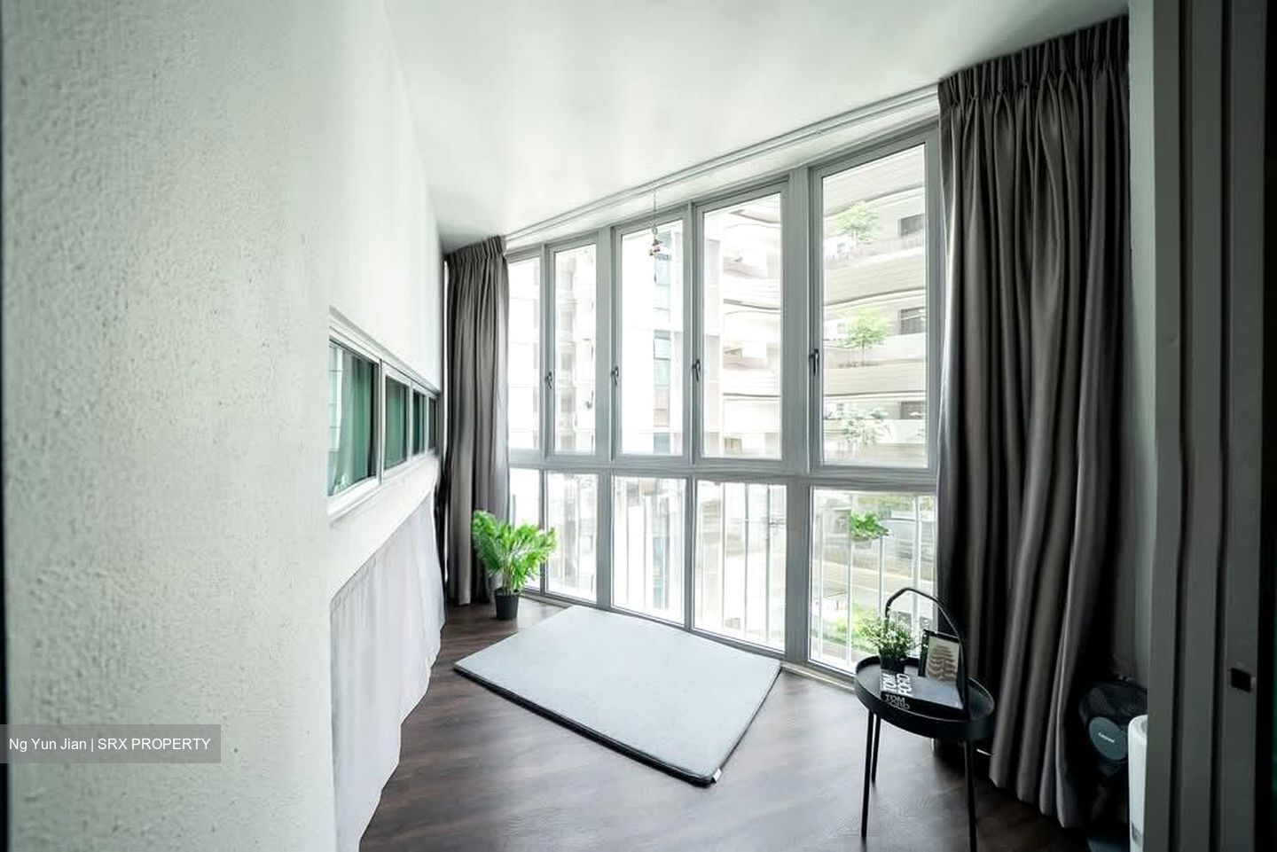 Coastline Residences (D15), Apartment #557217791